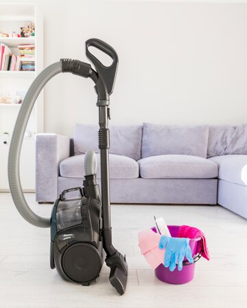 vacuum cleaner with rubber gloves
