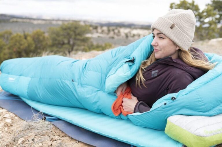how-to-store-sleeping-bags