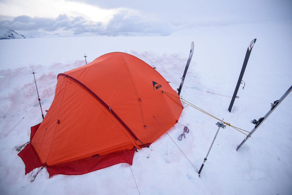 How to Set Up a Tent in Snow: Complete Guide